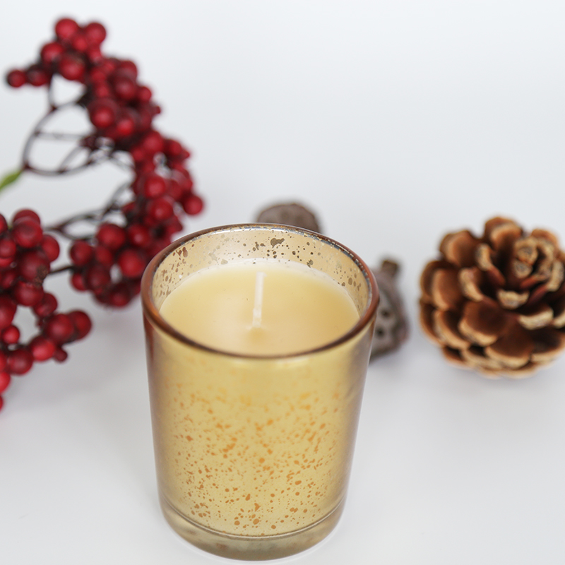 Wholesale Best smelling wholesale Christmas tree scented candles with winter scents