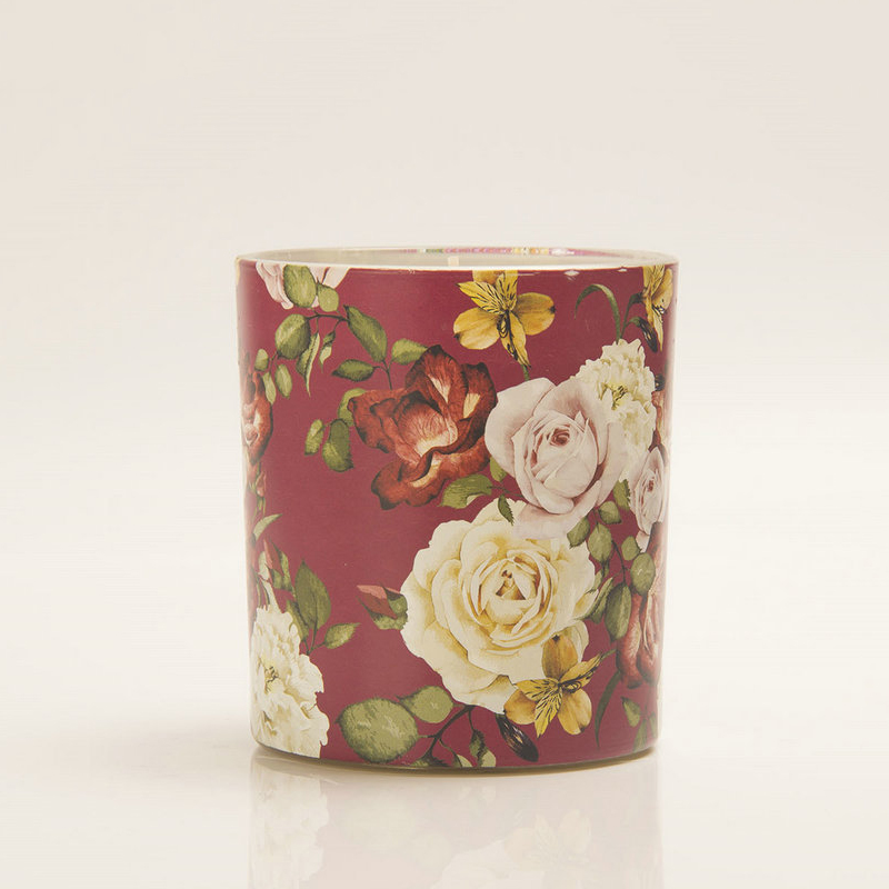 Candle wholesaler private label scented candles with own brand customized packaging in different sizes and scents