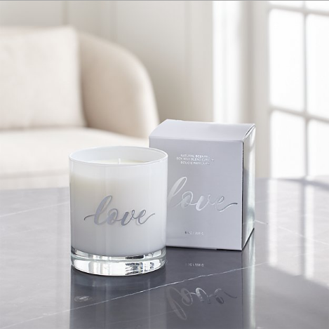 Wholesale private label hand pour natural soy wax scented candles manufacturers